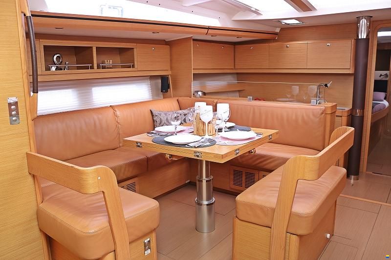 Dufour Exclusive 56 (2018)
