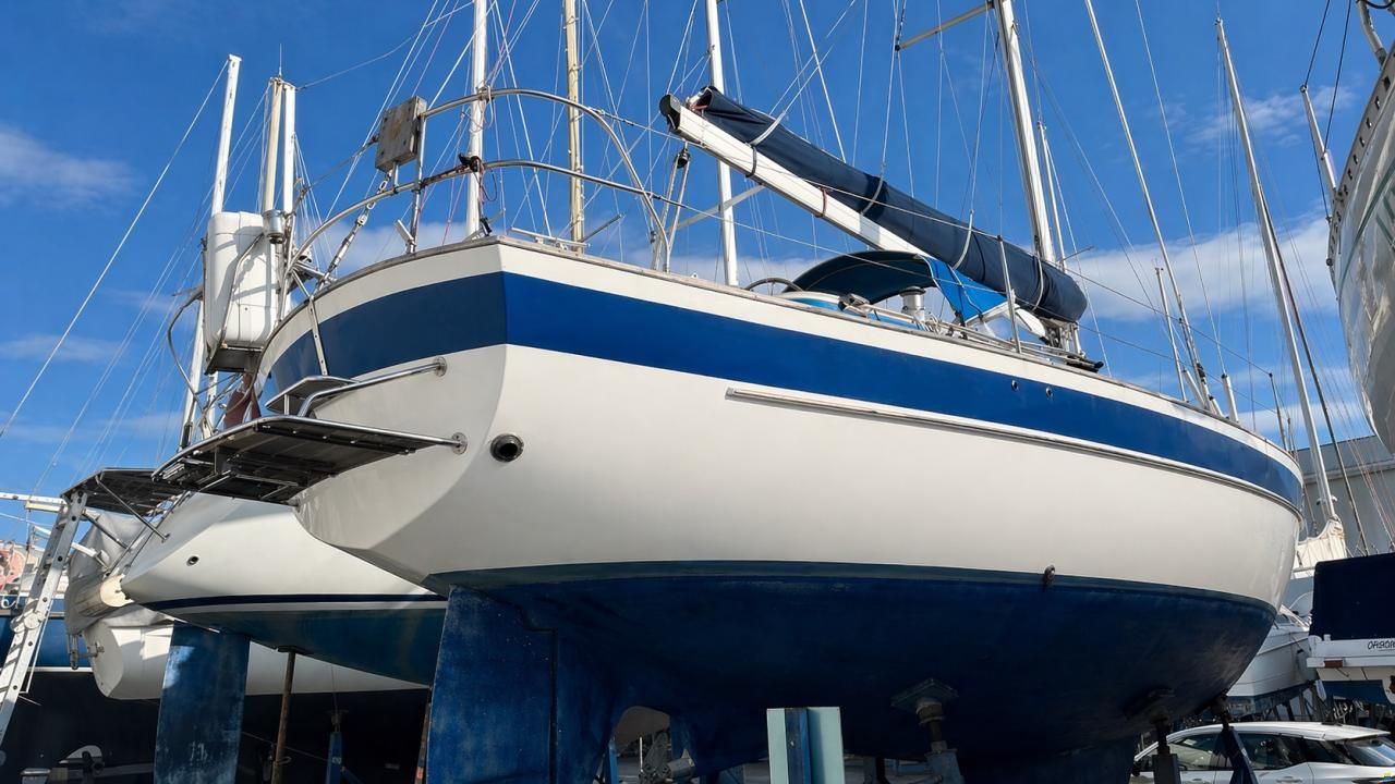 Hallberg-Rassy 36