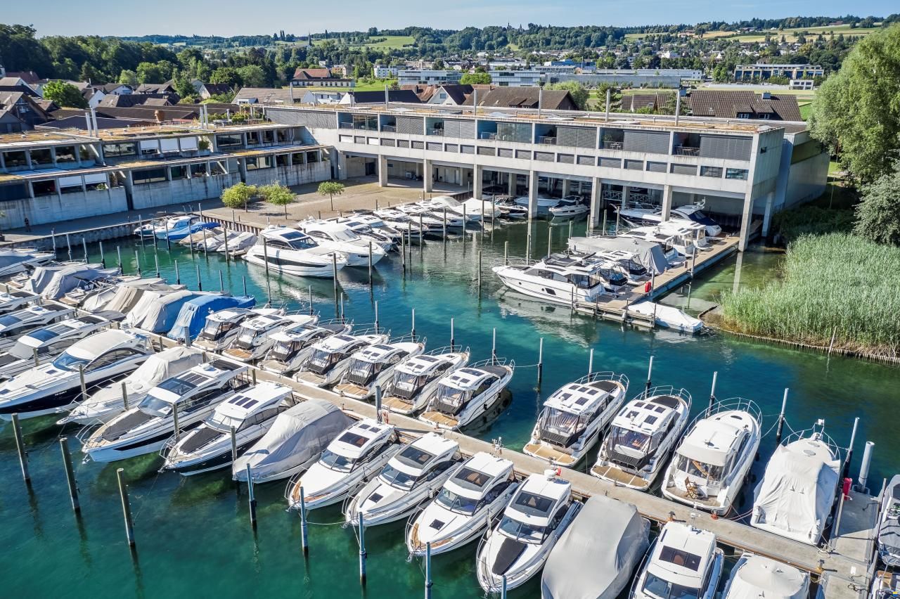 Liegeplatz gesichert beim Neuboot Kauf