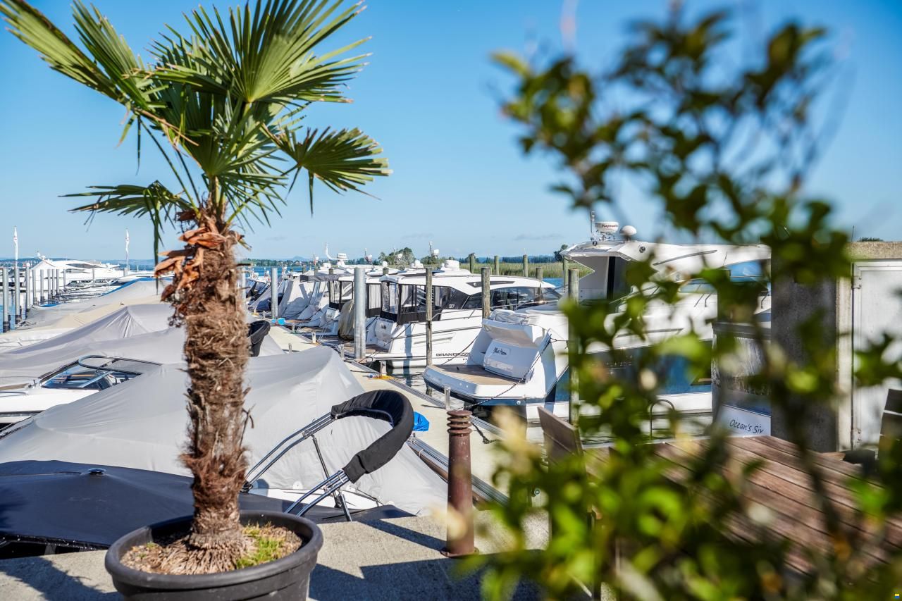 Liegeplatz gesichert beim Neuboot Kauf