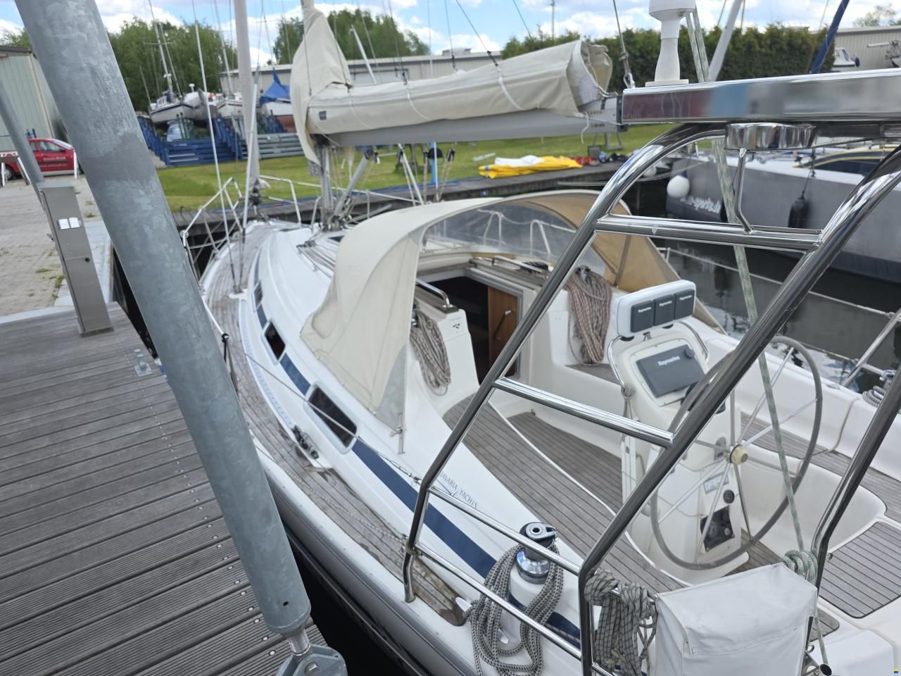 Bavaria 32