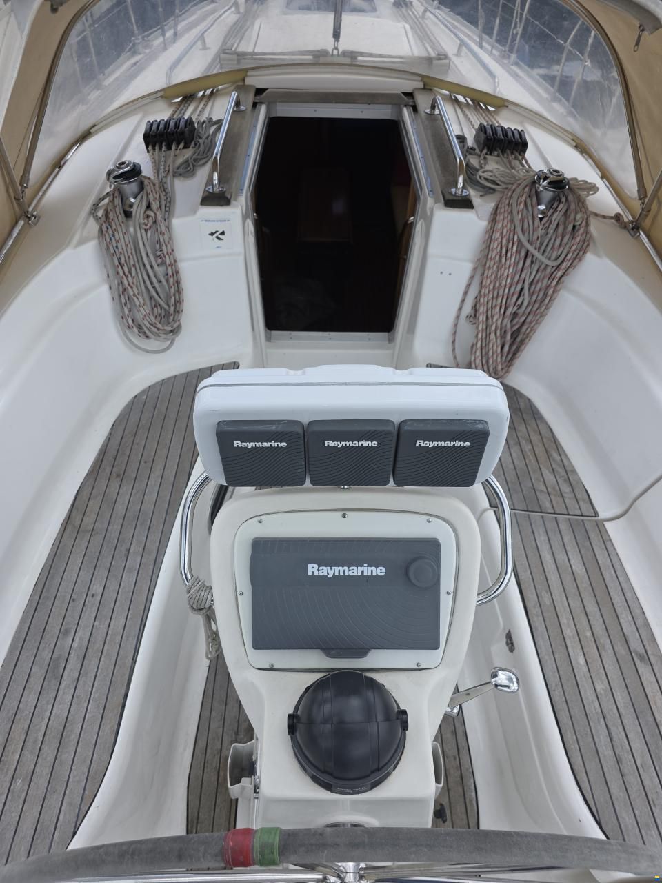 Bavaria 32
