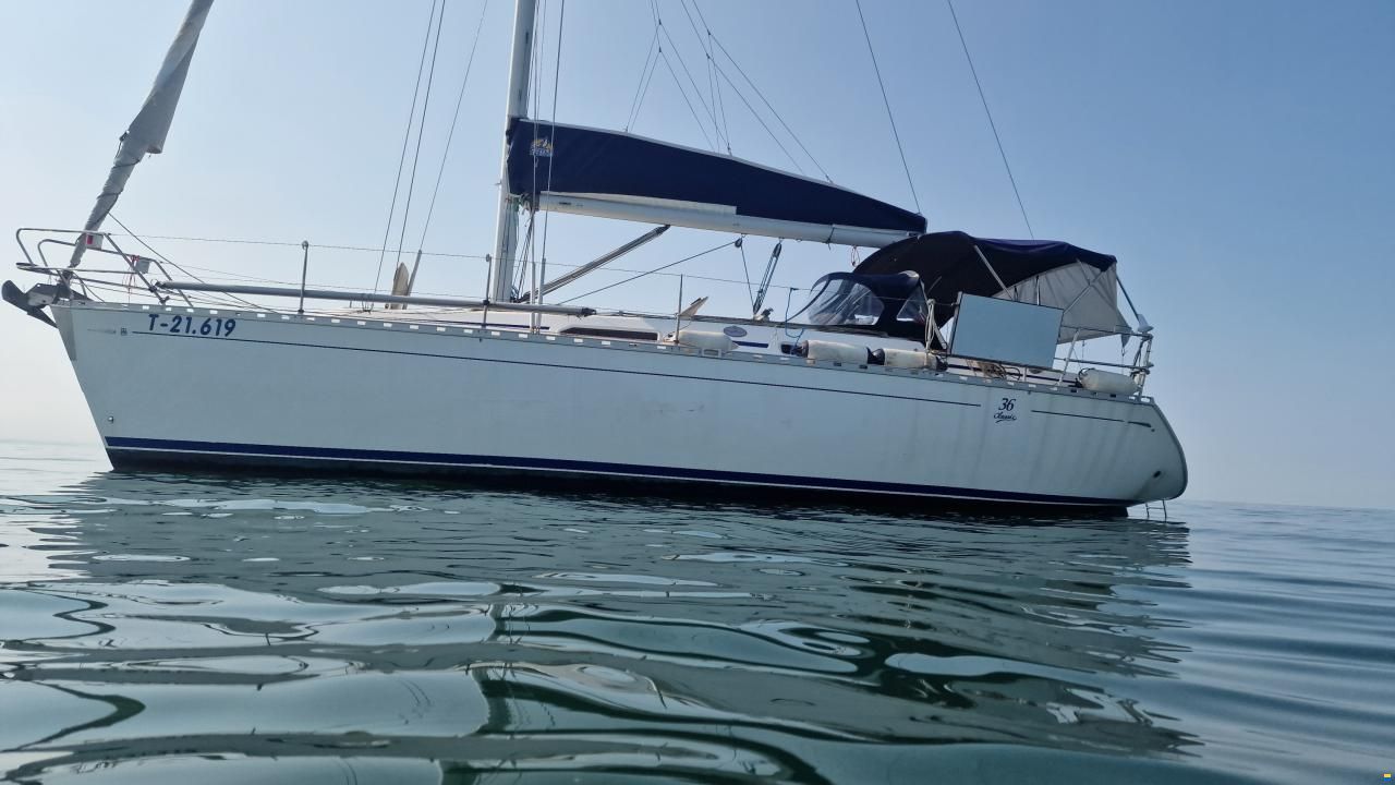 Dufour 36 Classic