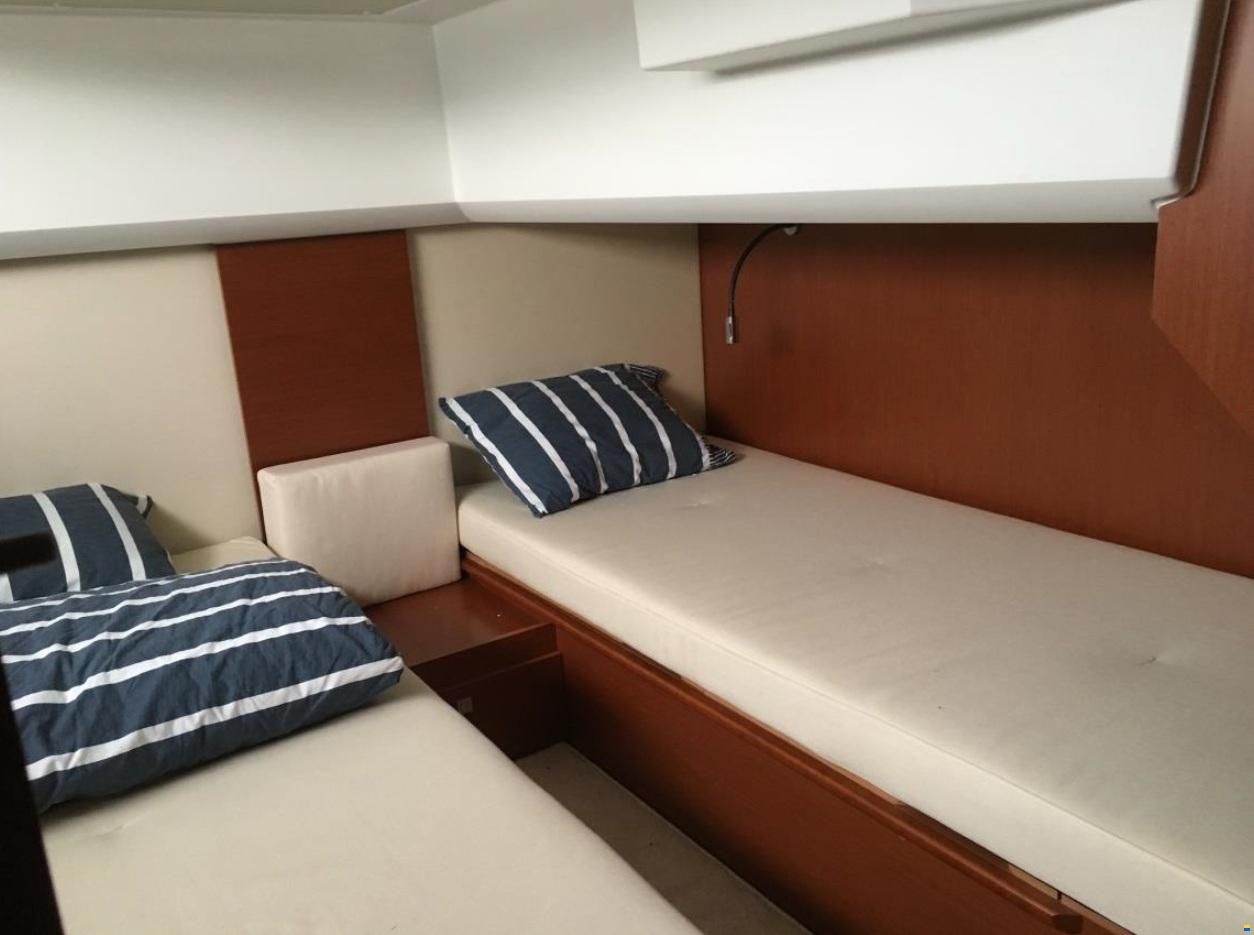 Jeanneau NC14 with new engines