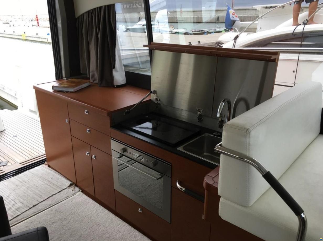 Jeanneau NC14 with new engines