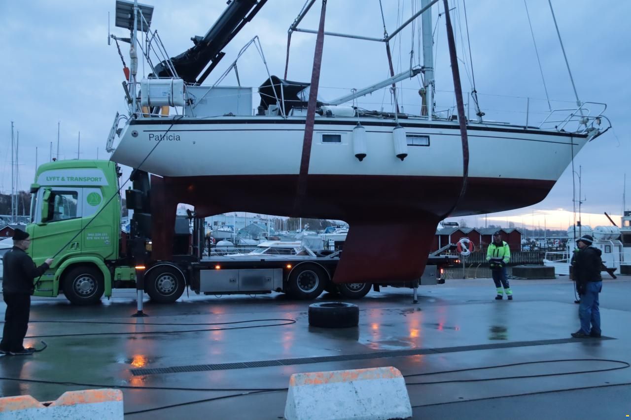 Dufour 35