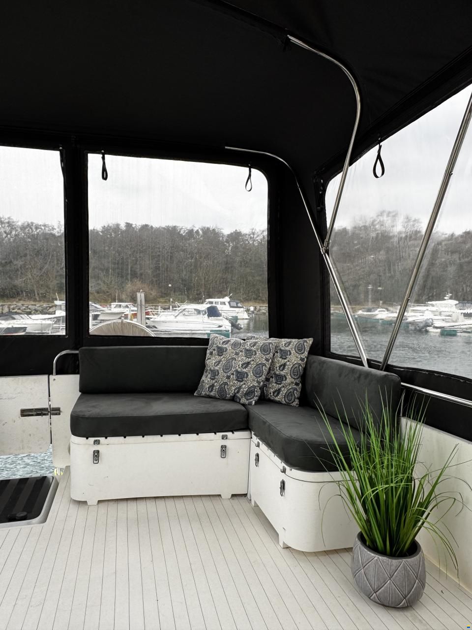 Princess 435