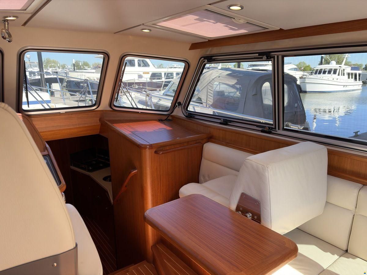 North-Line Yachts 37 Wheelhouse