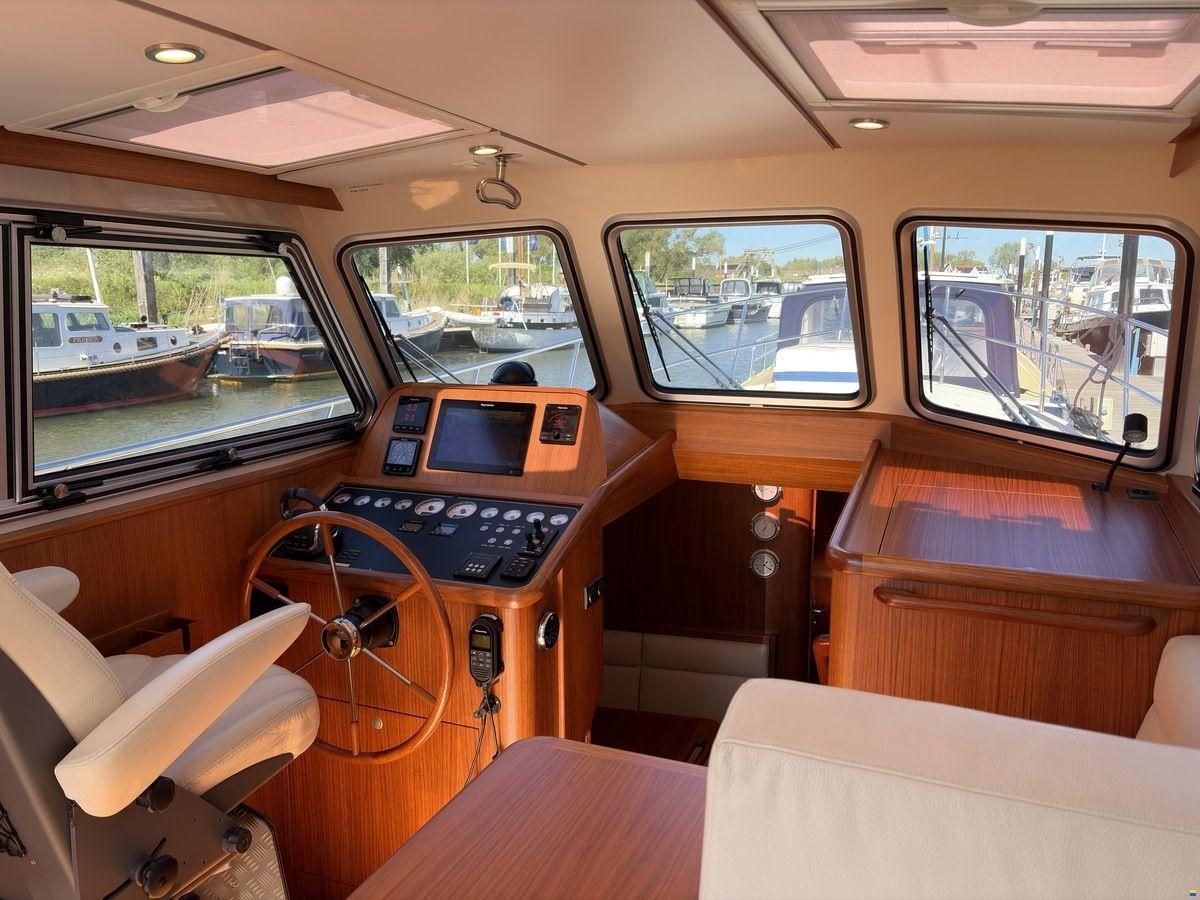 North-Line Yachts 37 Wheelhouse