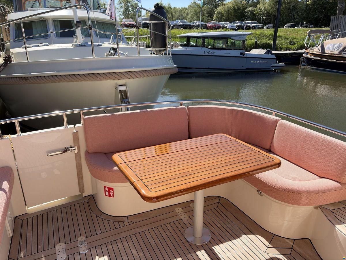 North-Line Yachts 37 Wheelhouse
