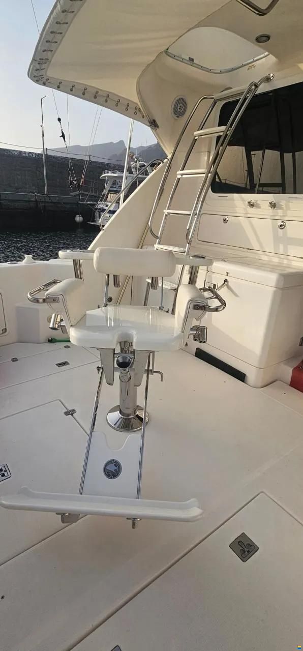 Riviera Flybridge 37