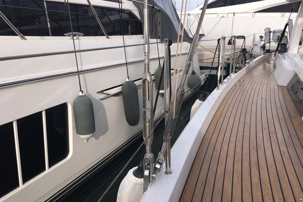 Hanse 588