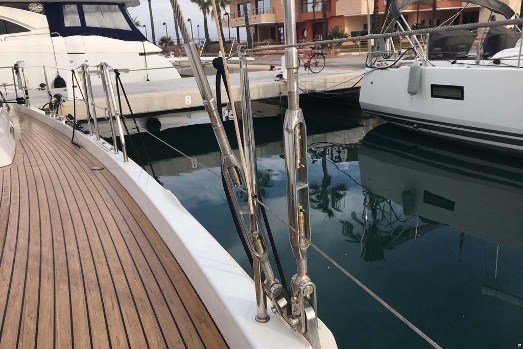 Hanse 588
