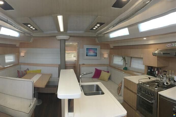 Hanse 588