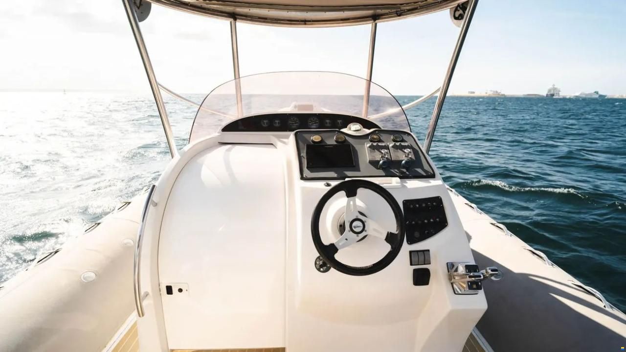 SACS Stratos S42