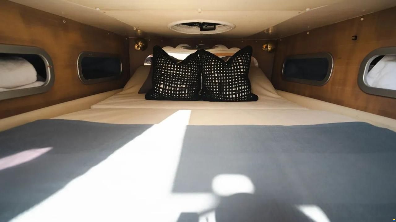 SACS Stratos S42