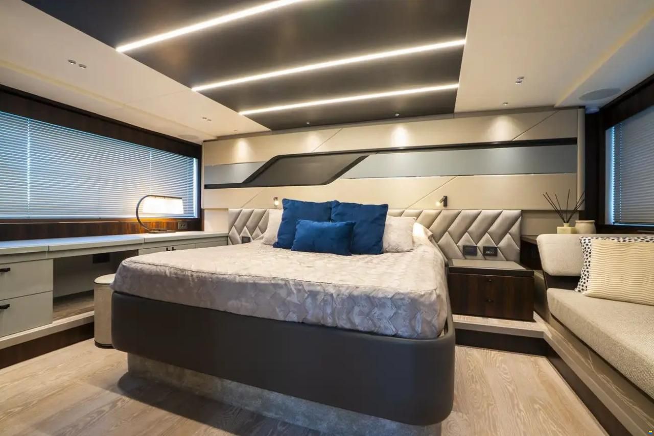 Sunseeker Predator 74 Xps