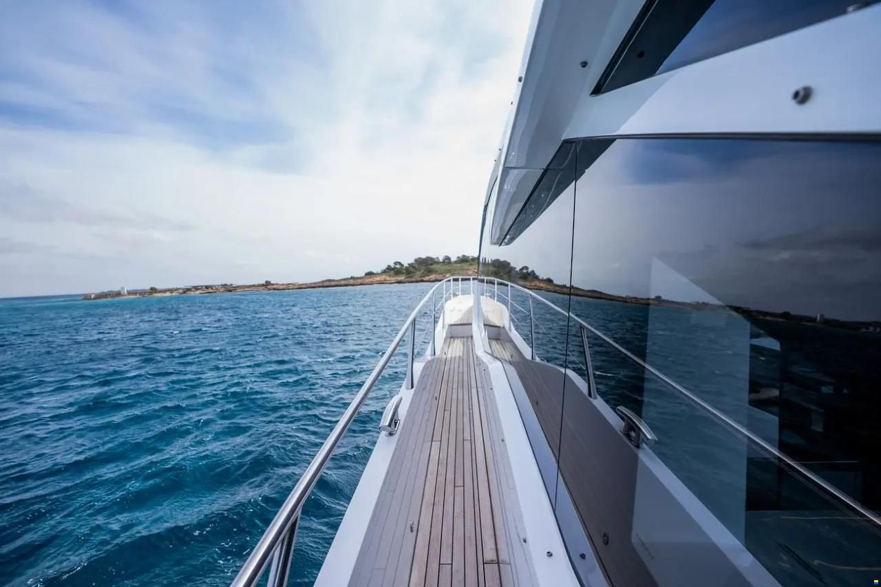 Sunseeker Predator 74 Xps