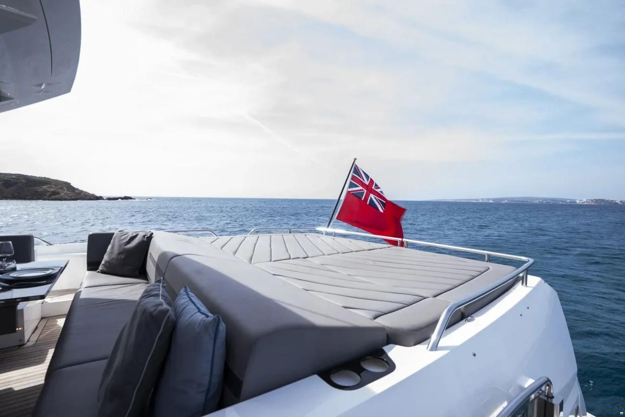 Sunseeker Predator 74 Xps