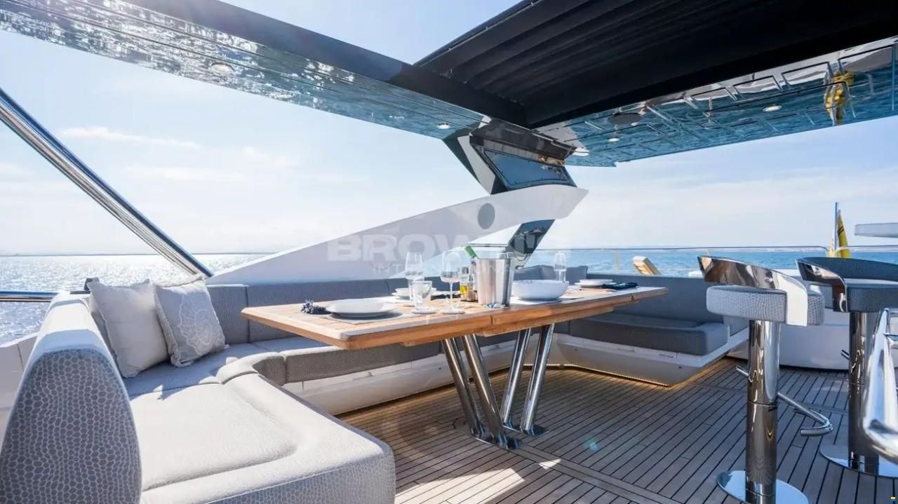 Sunseeker 86 Yacht