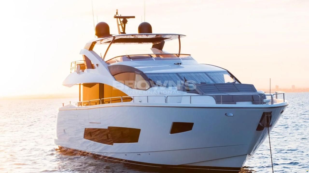Sunseeker 86 Yacht