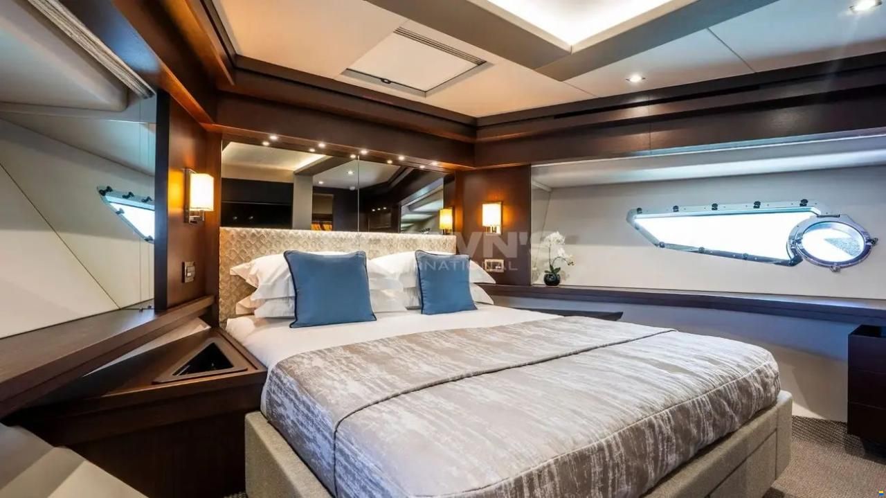 Sunseeker 86 Yacht