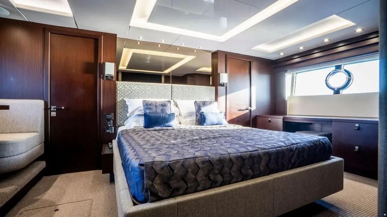 Sunseeker 86 Yacht