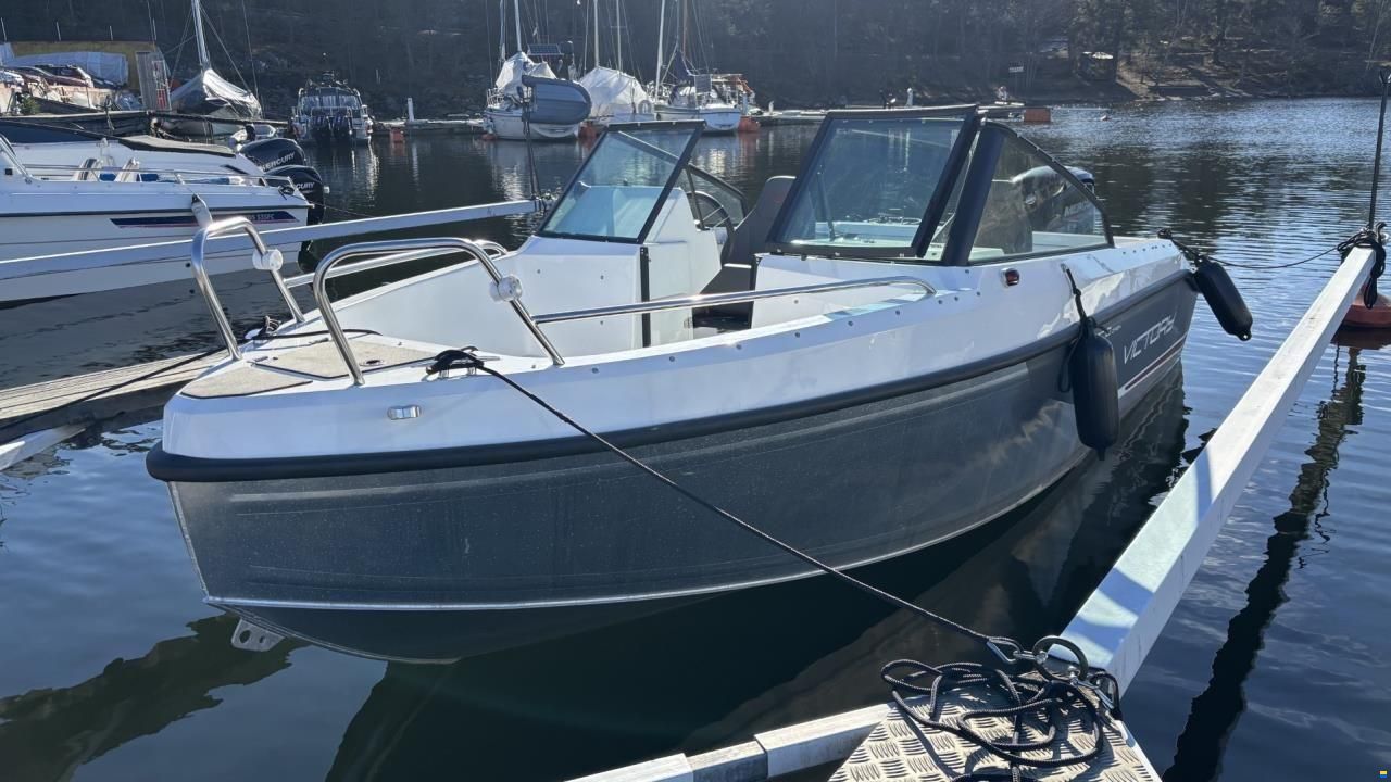 VICTORY 570 Open