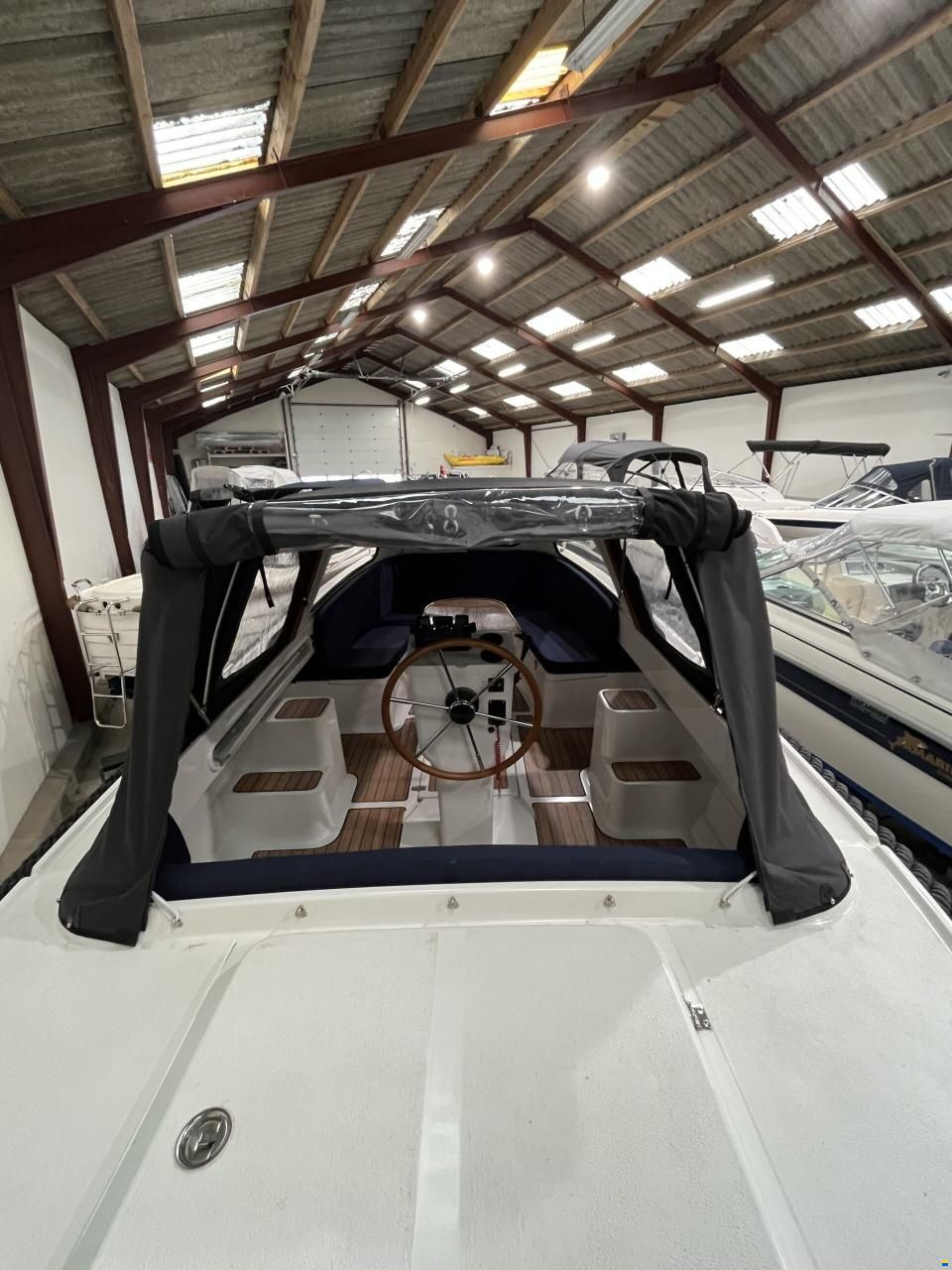 Crescent Allure 21 HT