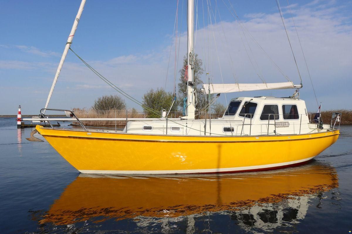 Koopmans 33 Deck Salon