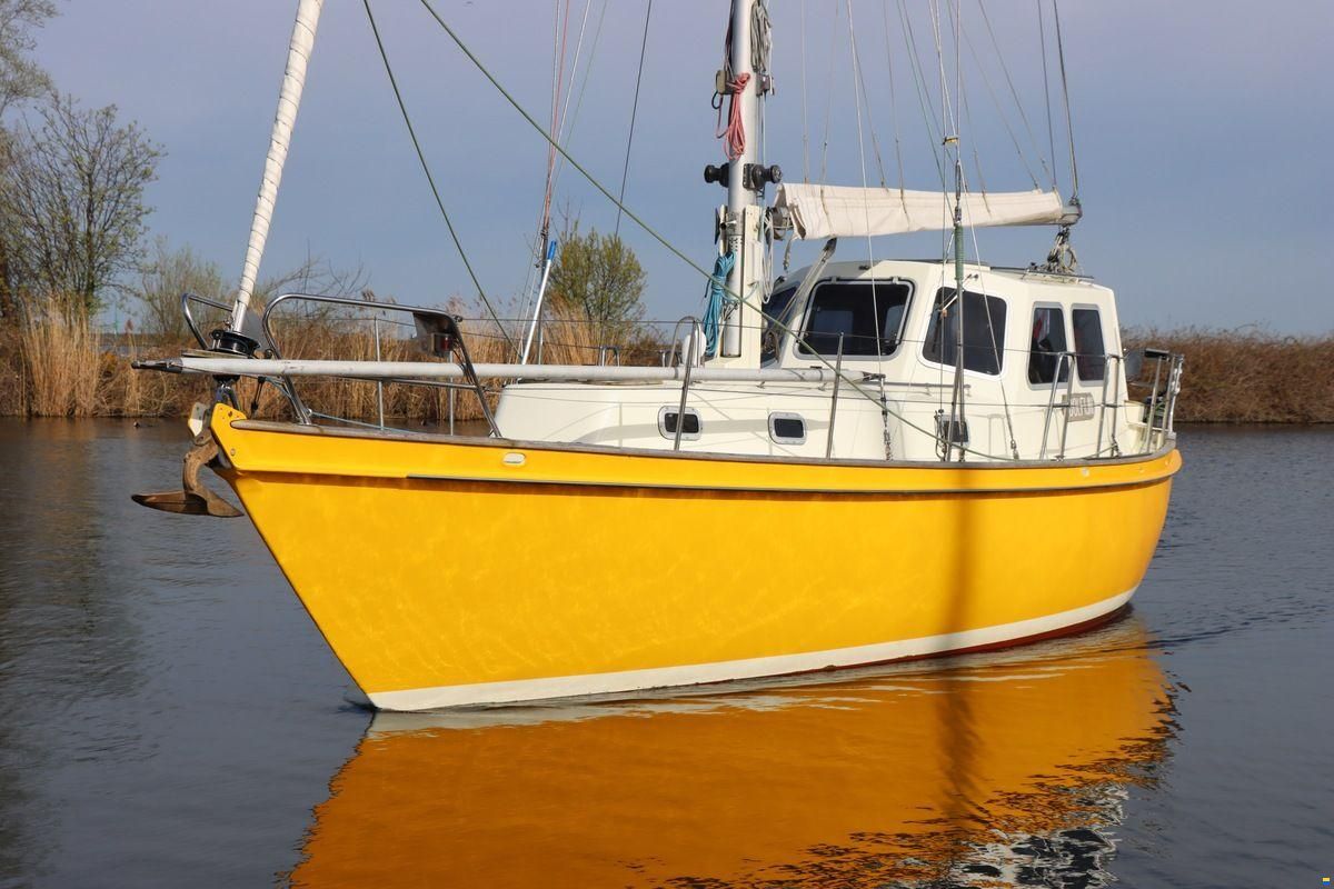 Koopmans 33 Deck Salon