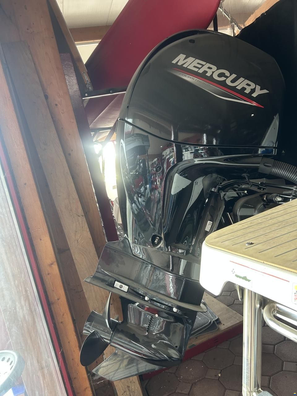 Quicksilver Activ 675 (705) Weekend