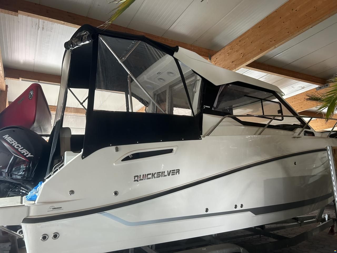 Quicksilver Activ 675 (705) Weekend