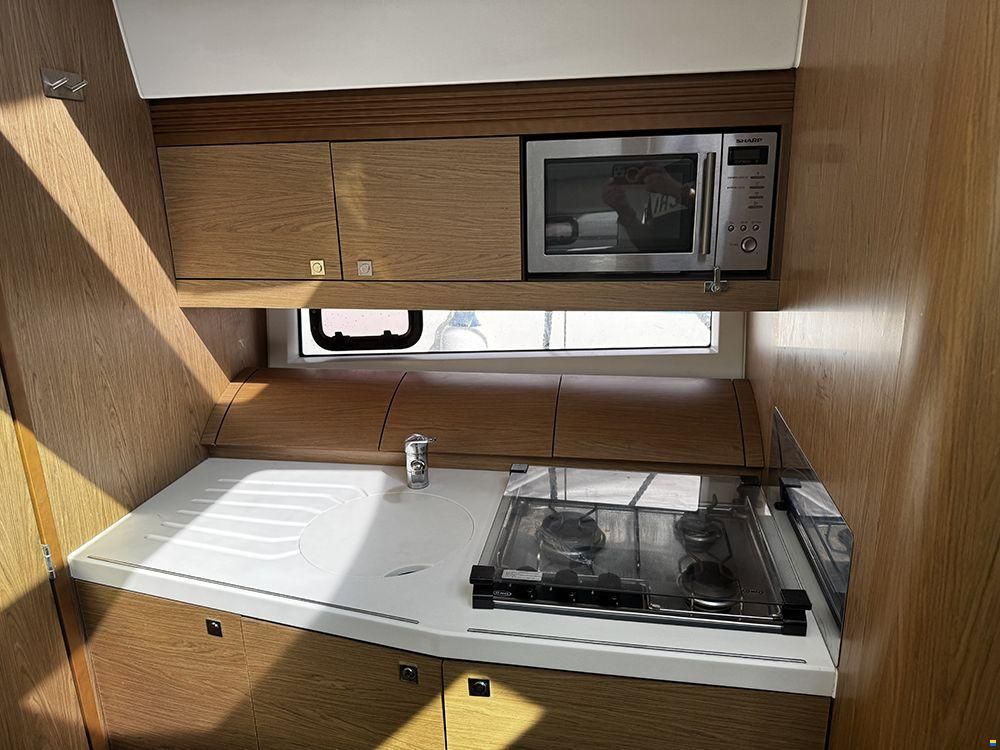 Jeanneau Leader 10