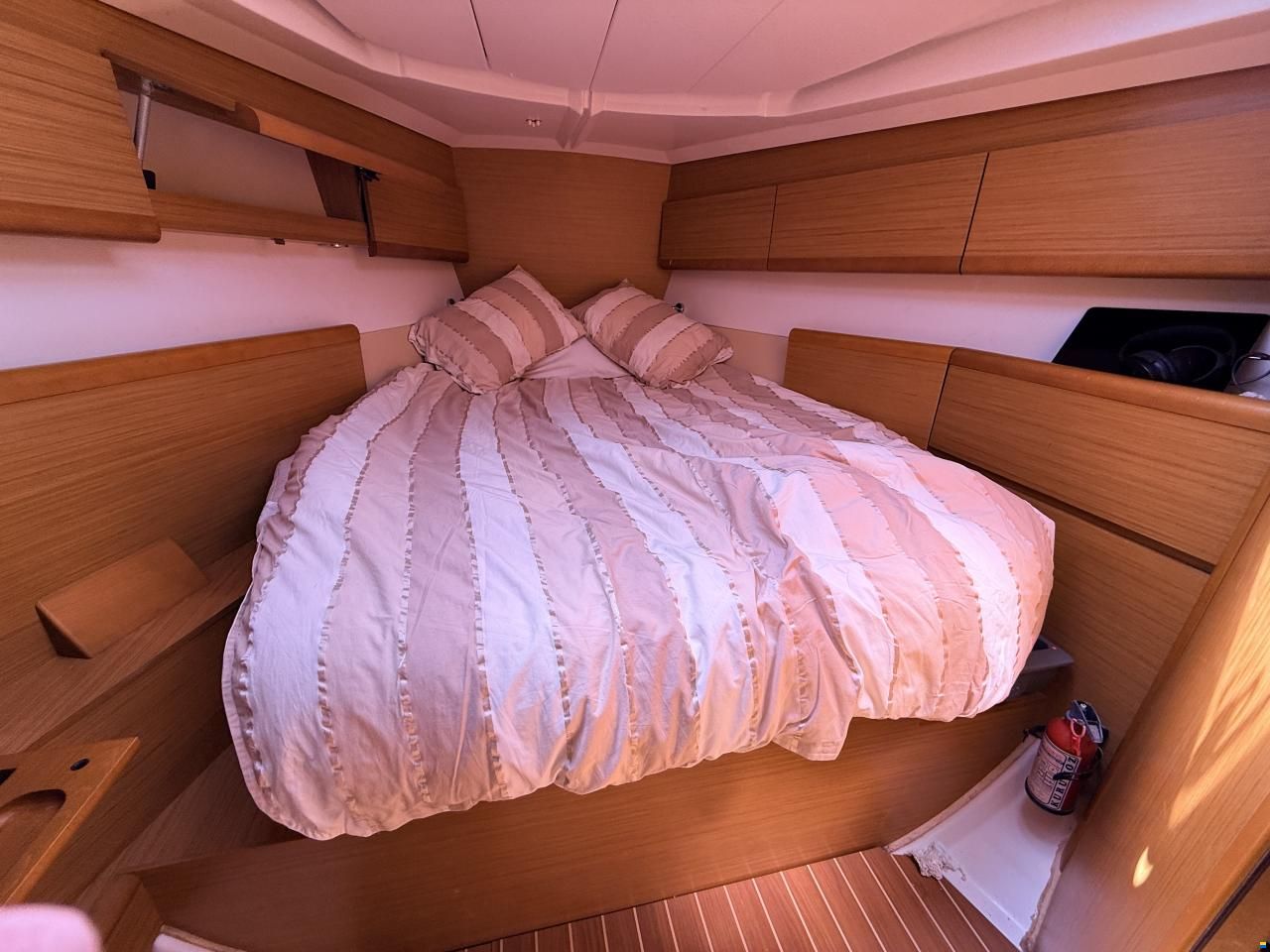 Jeanneau 44i
