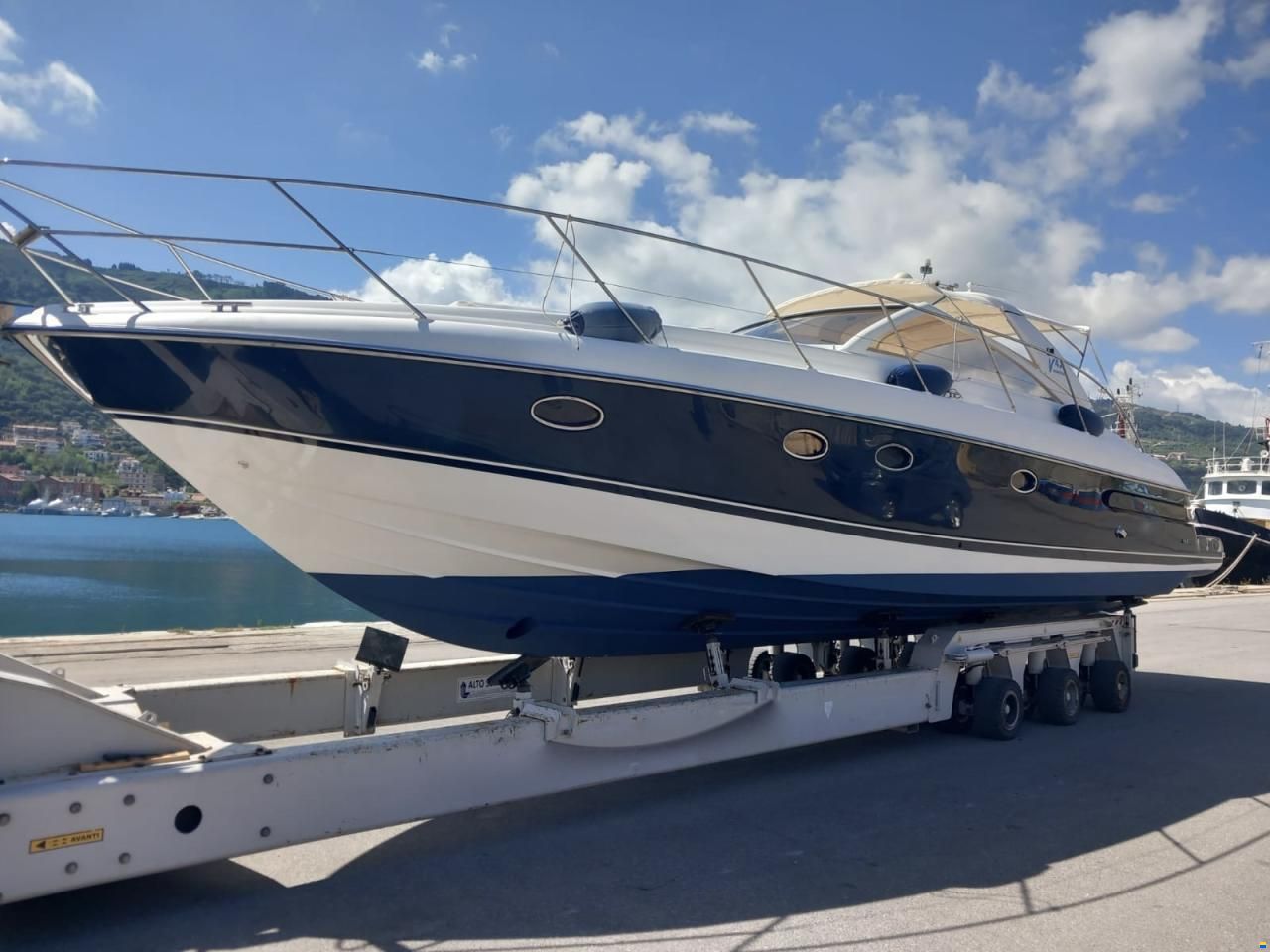 Princess V42