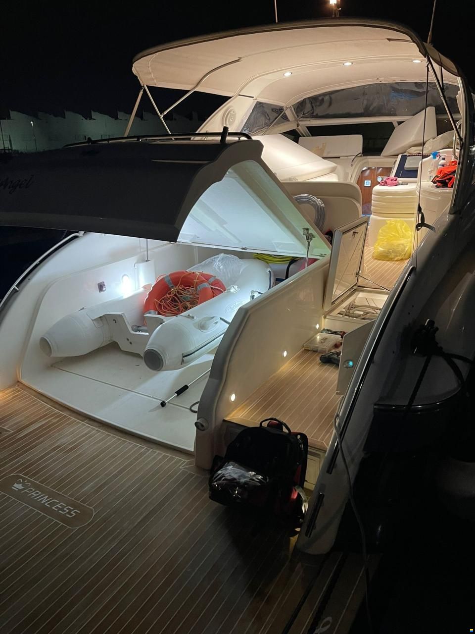 Princess V42