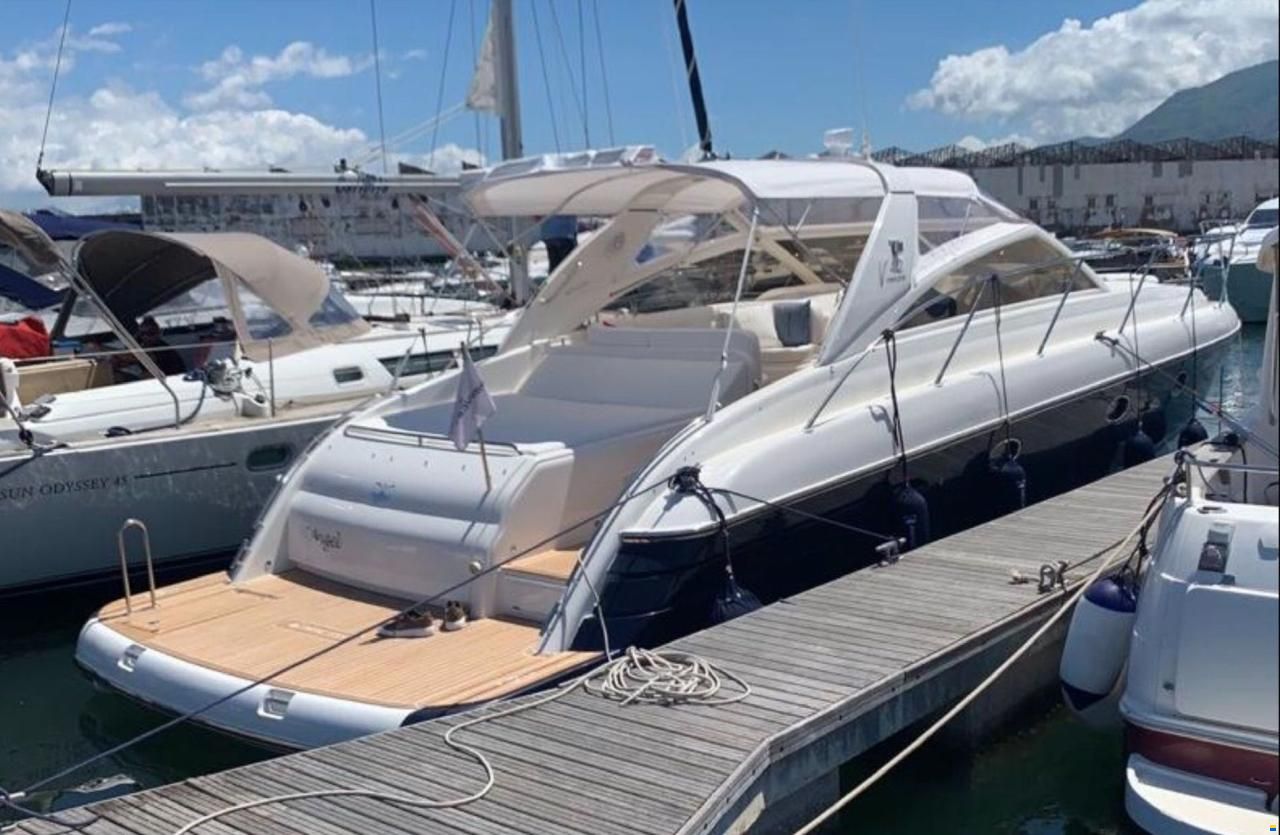 Princess V42