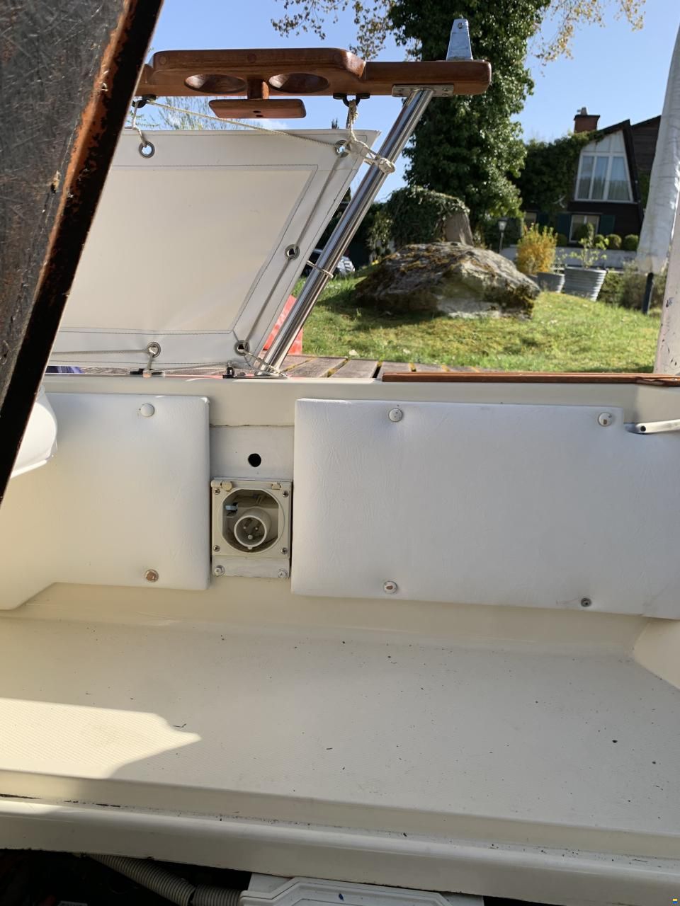 Regal Ambassador 245XL