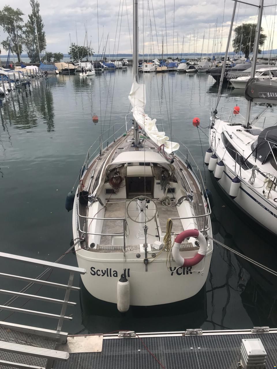Gilbert Marine Gib Sea 31