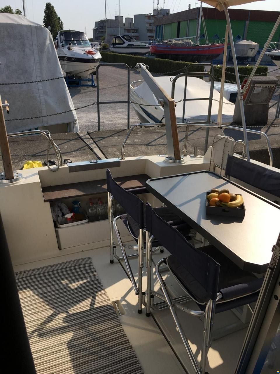 Azimut AZ 32