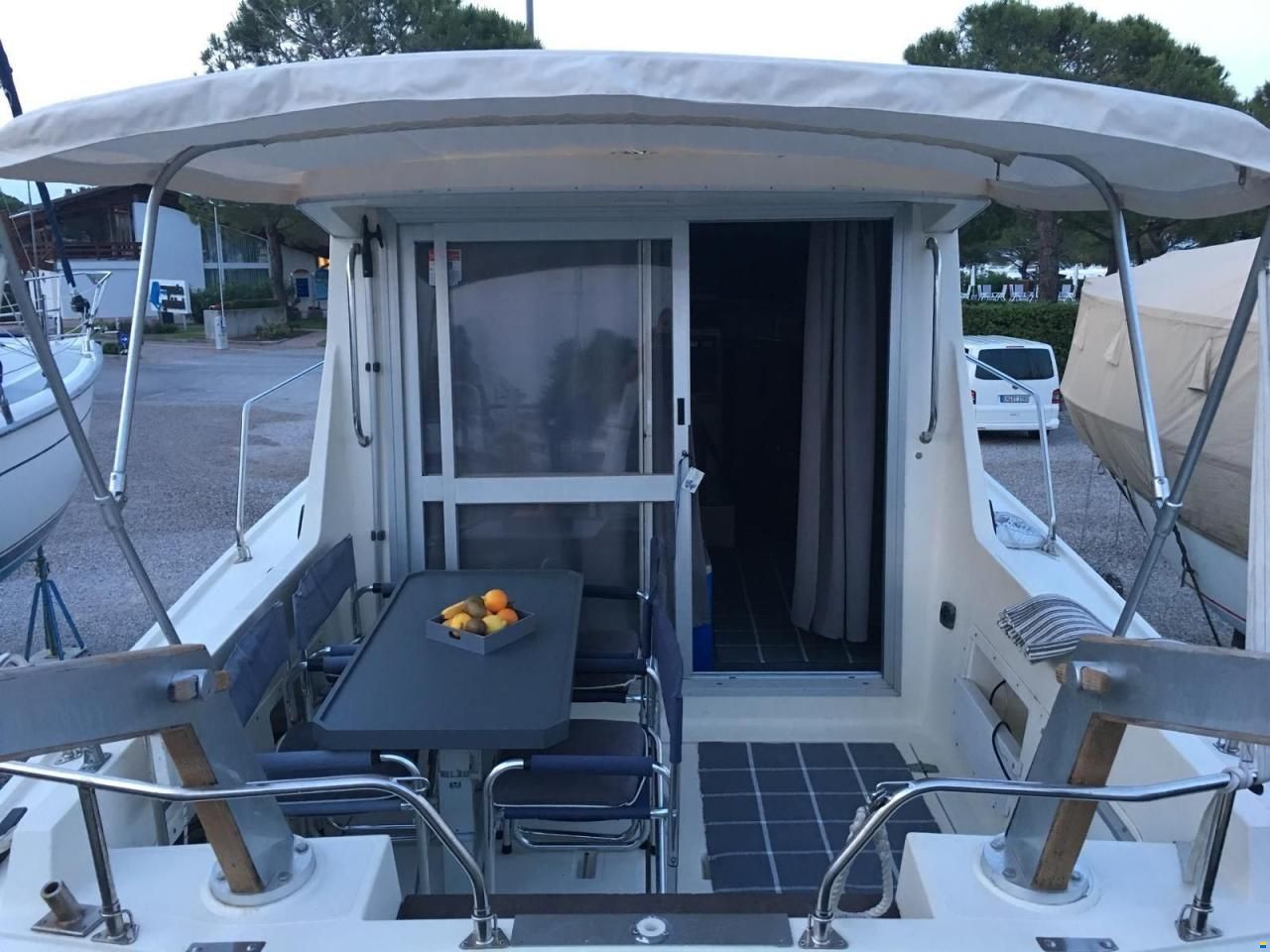 Azimut AZ 32