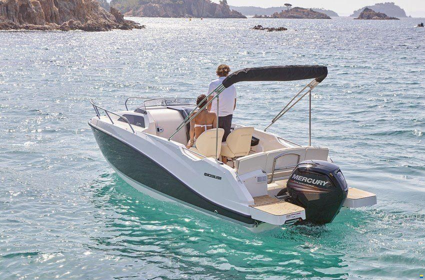 Quicksilver ACTIV 555 CABIN