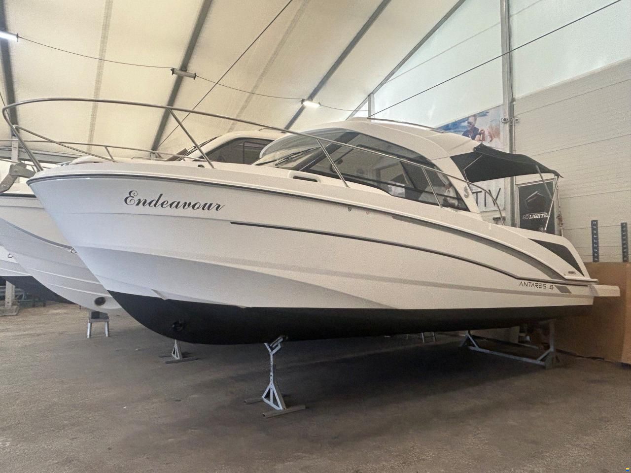Beneteau ANTARES 8