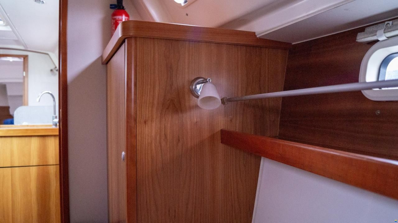 Hanse 320