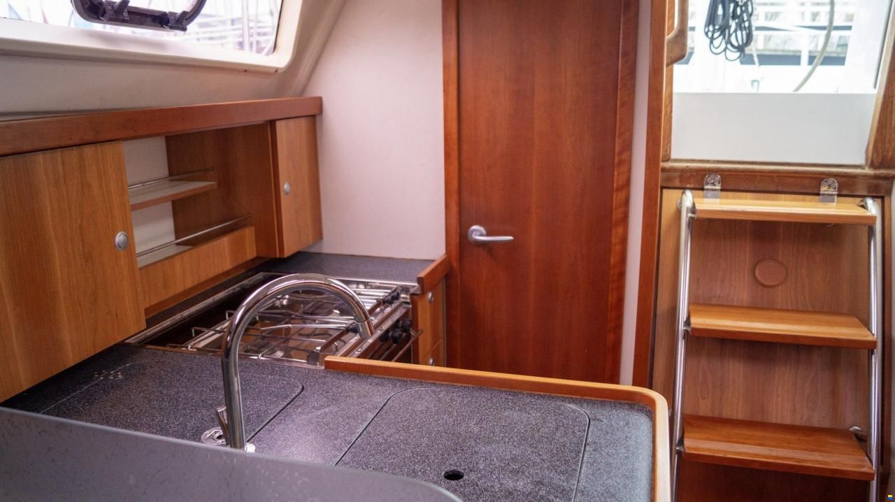 Hanse 320