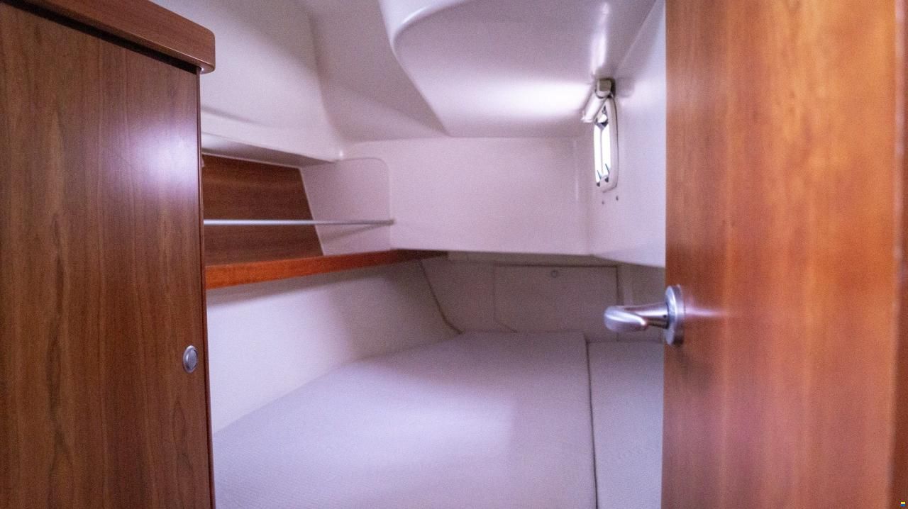 Hanse 320