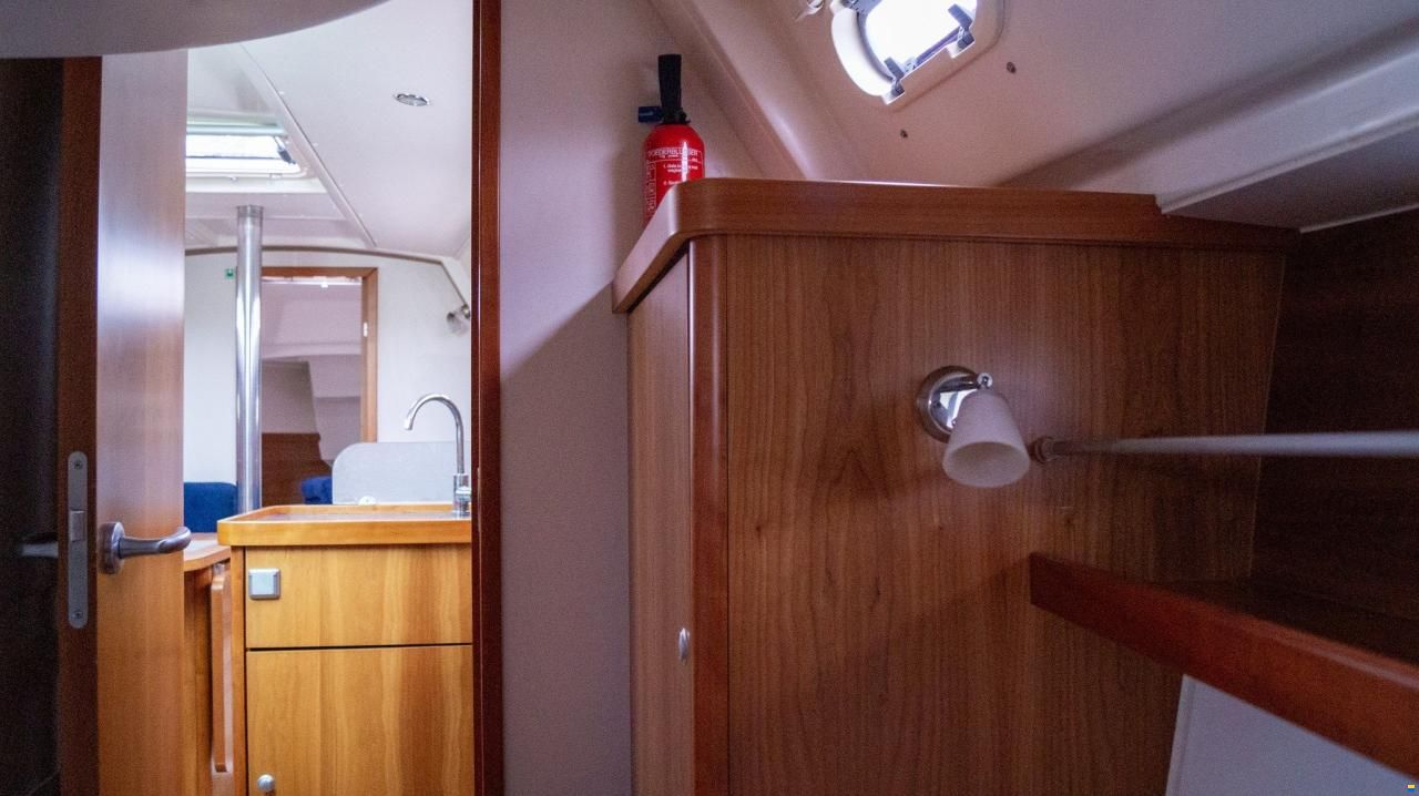 Hanse 320