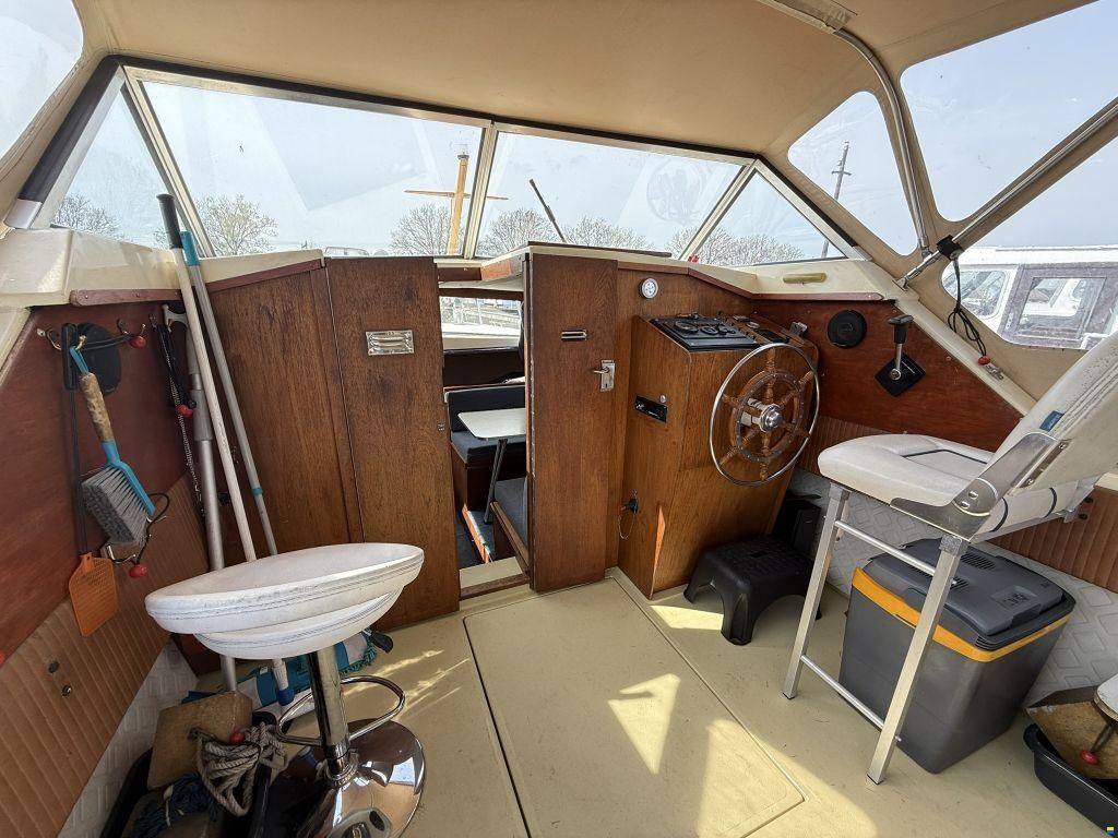 Marco Yachts 720