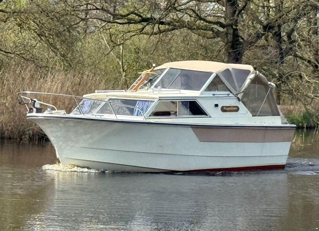 Marco Yachts 720